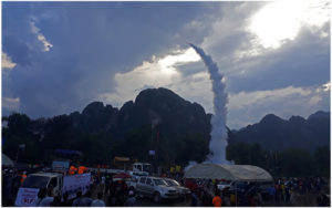 Фестиваль ракет, Ванг ВЬенг