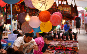 Ночной рынок в Луанг Прабанге